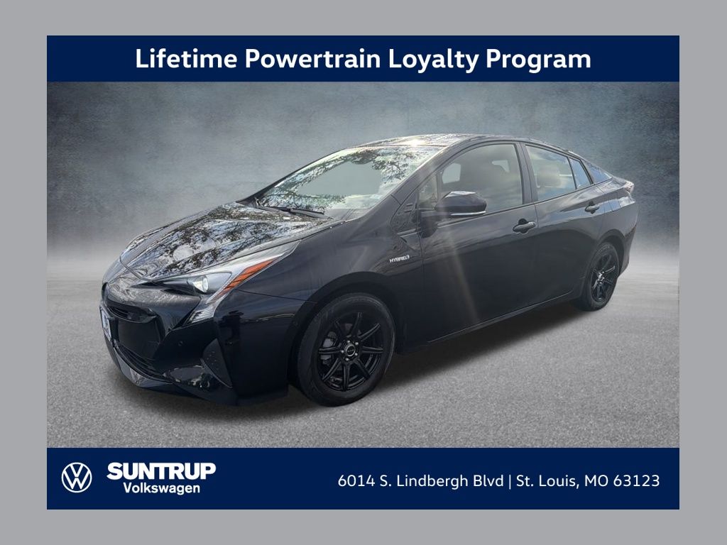 2018 Toyota Prius Three's photo