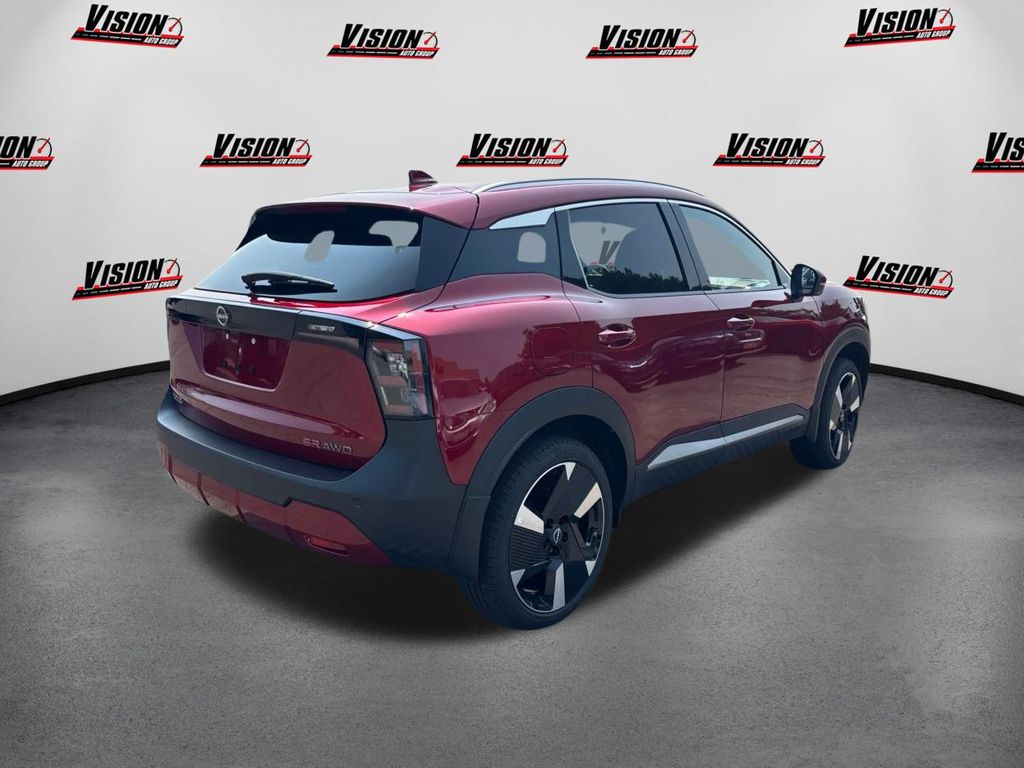 2025 Nissan Kicks SR photo 3