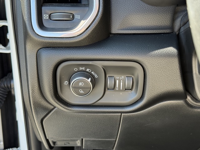 2020 Ram 2500 Laramie photo 19