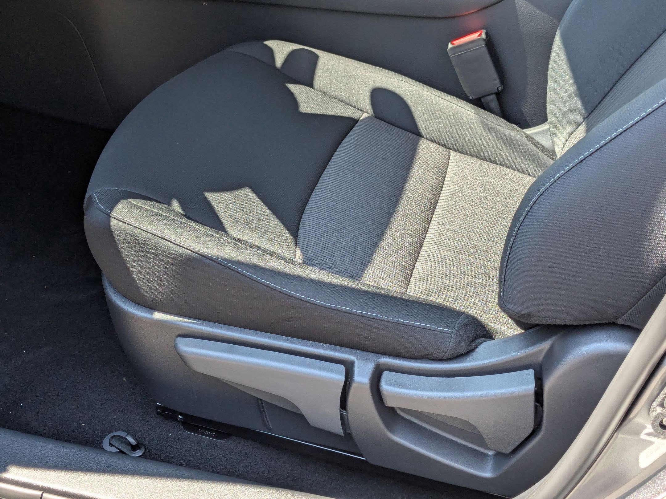 2025 Nissan Sentra SV photo 4