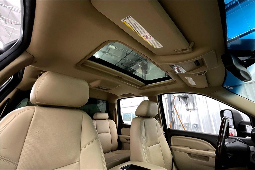 2012 Gmc Sierra Denali photo 22