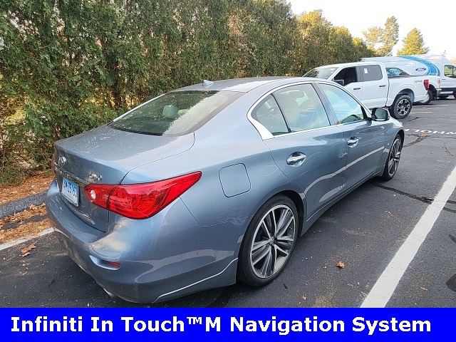 2015 Infiniti Q50 Premium photo 2