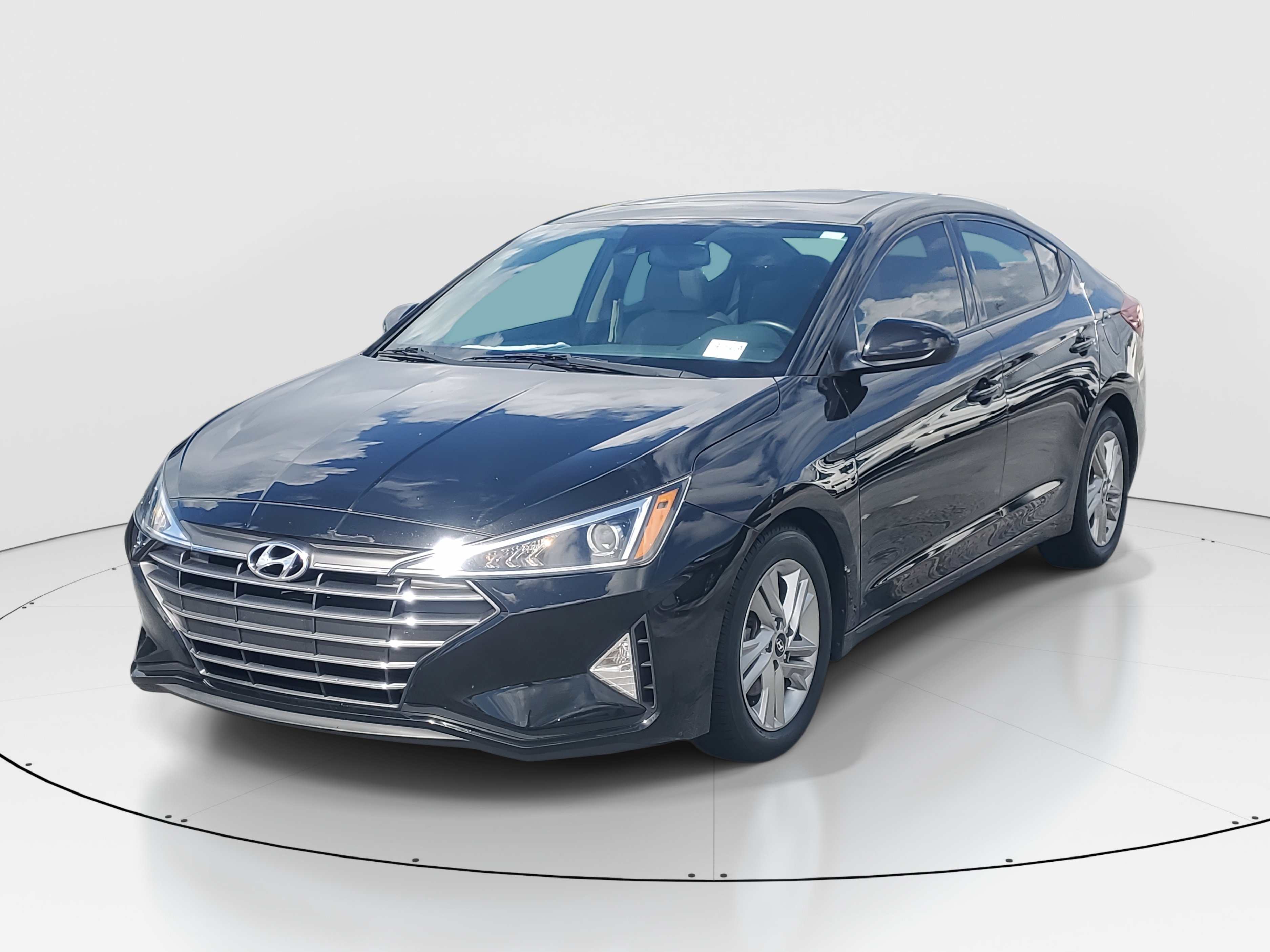 2020 Hyundai Elantra Value Edition photo 4