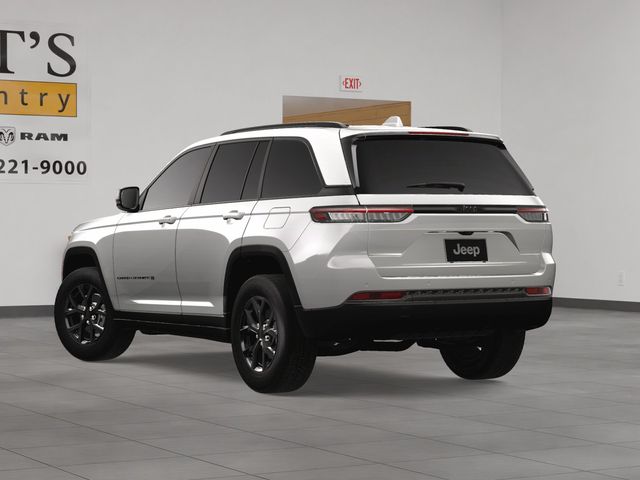 2025 Jeep Grand Cherokee Altitude photo 3