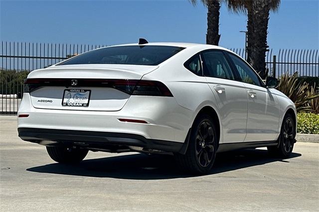 2025 Honda Accord SE photo 3