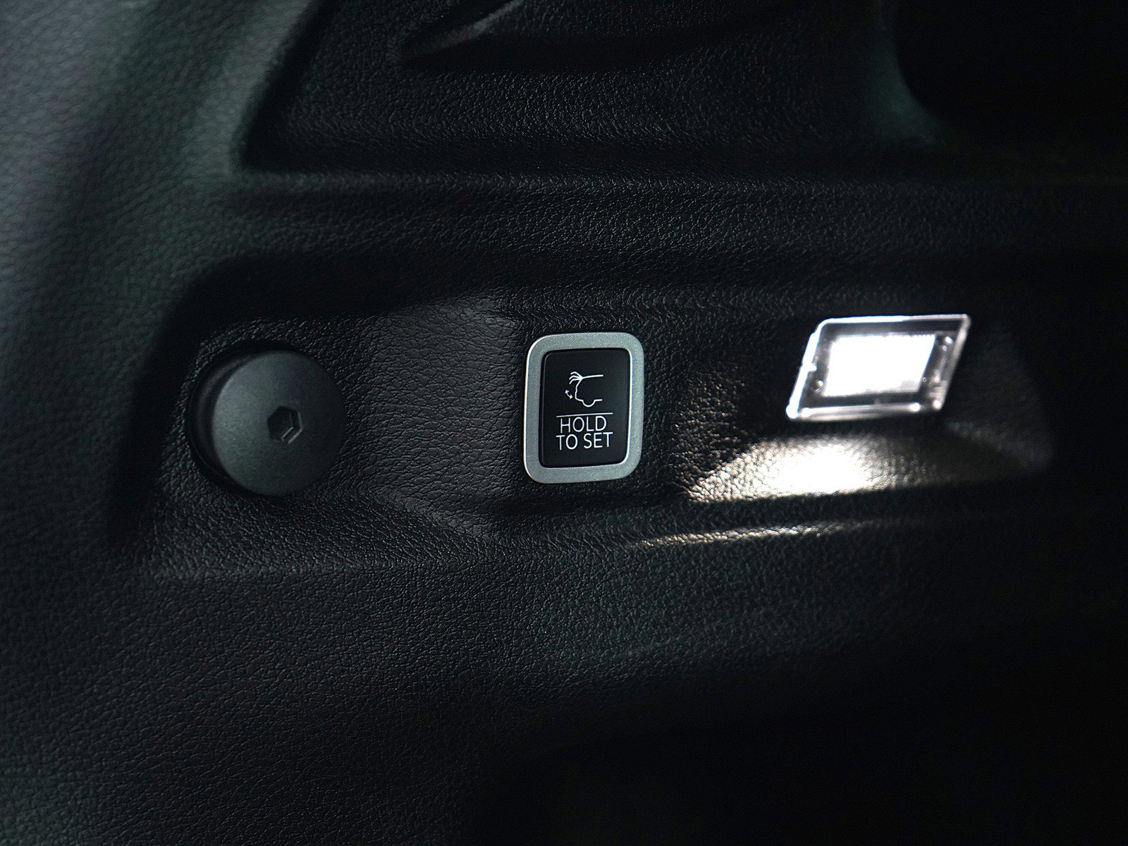 2022 Jeep Grand Cherokee Altitude photo 18