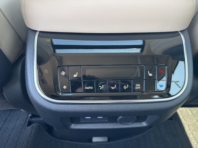 2026 Infiniti QX80 Pure photo 16