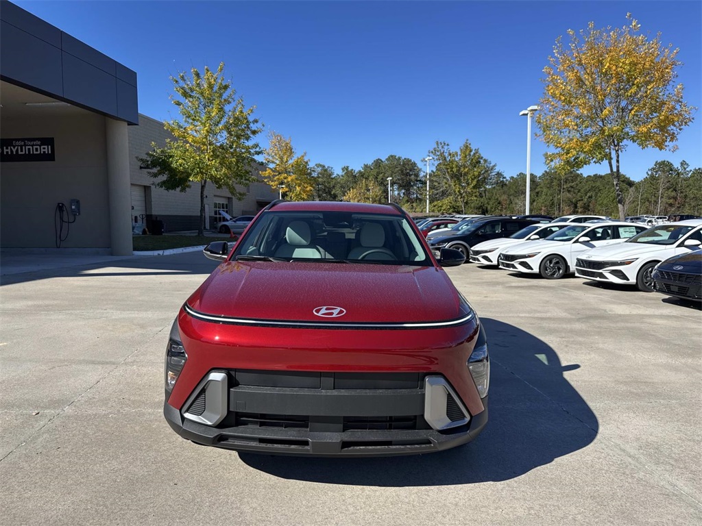 2026 Hyundai Kona SEL photo 2
