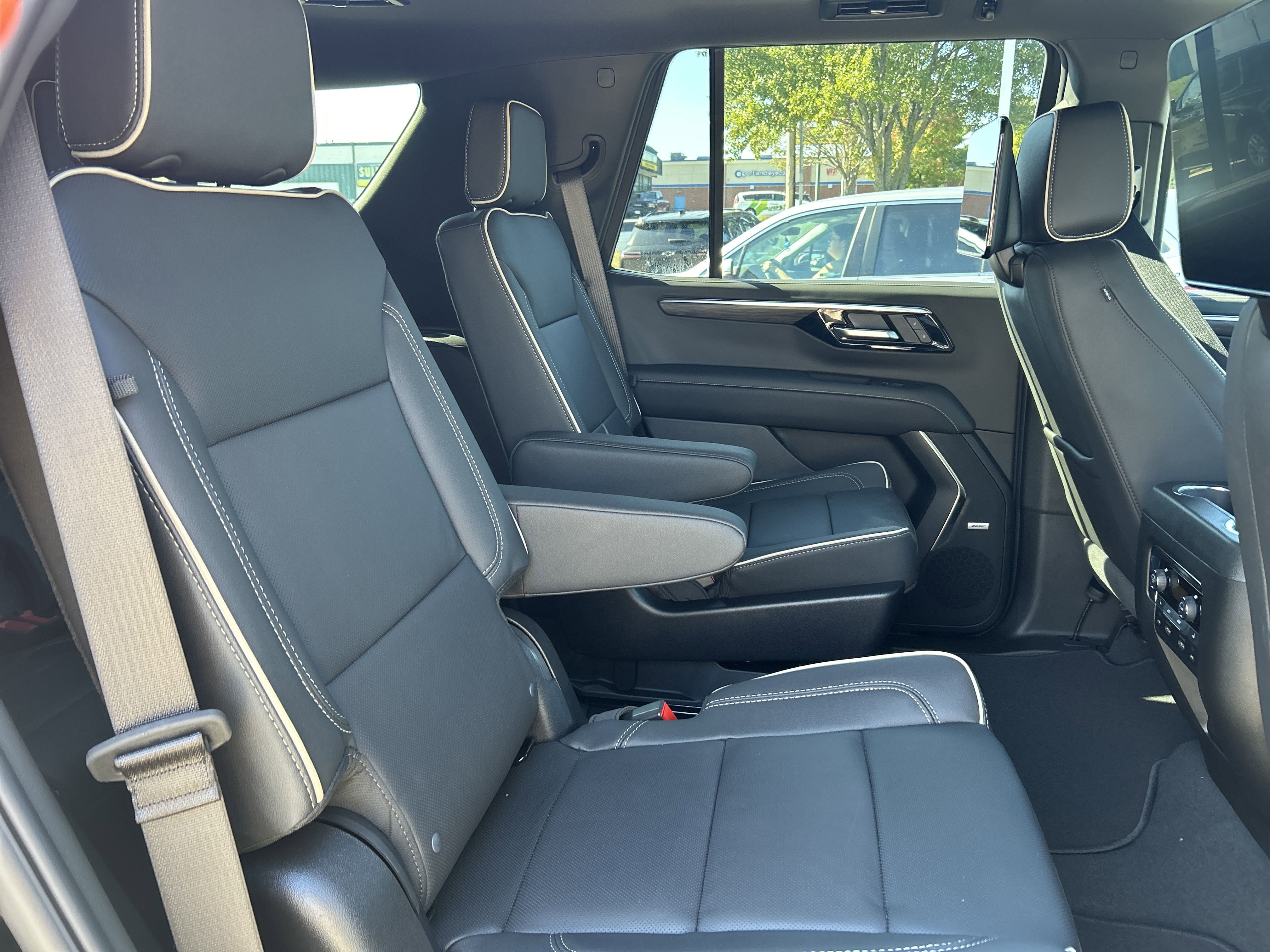 2026 Chevrolet Tahoe Premier photo 2