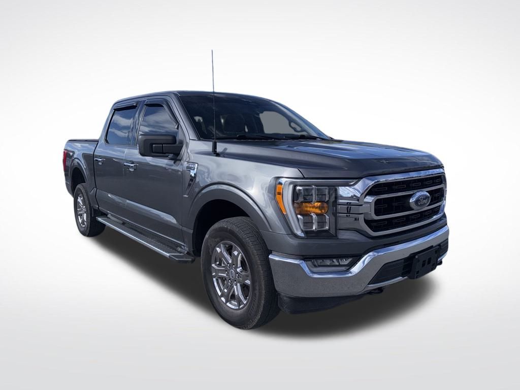 2023 Ford F-150 XLT photo 2