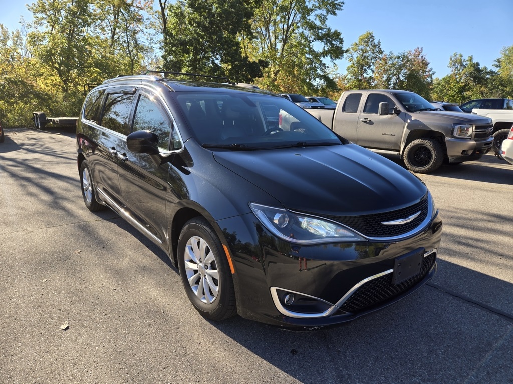 2018 Chrysler Pacifica Touring L photo 7