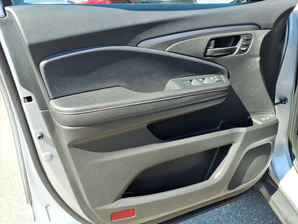 2022 Honda Pilot TrailSport photo 8