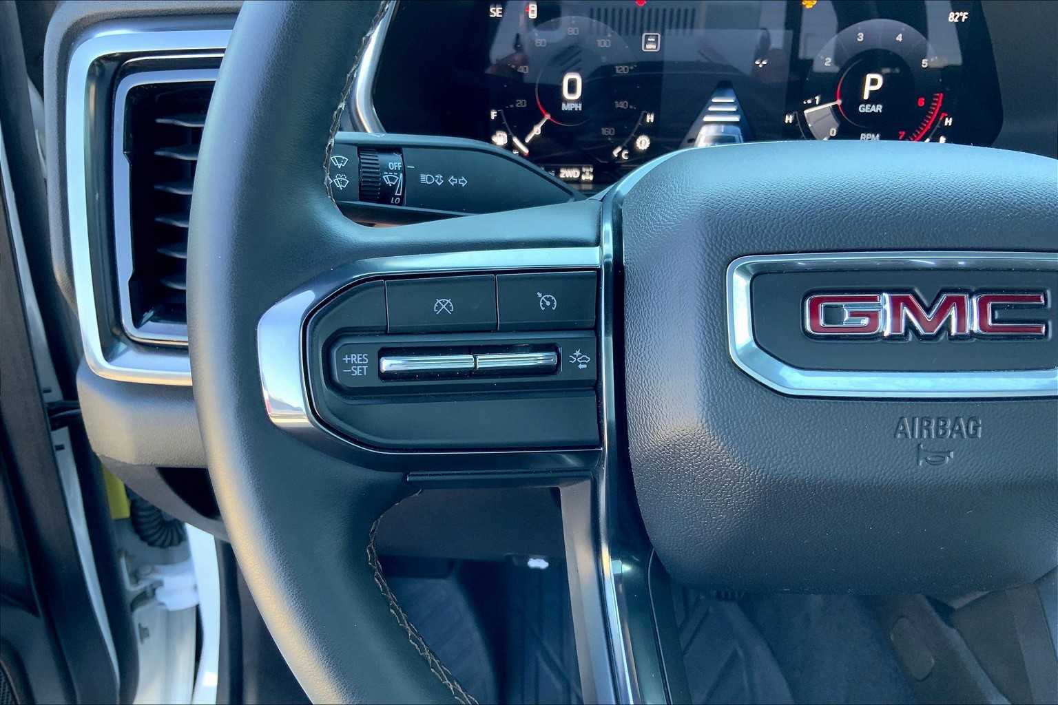 2024 Gmc Canyon AT4 photo 23