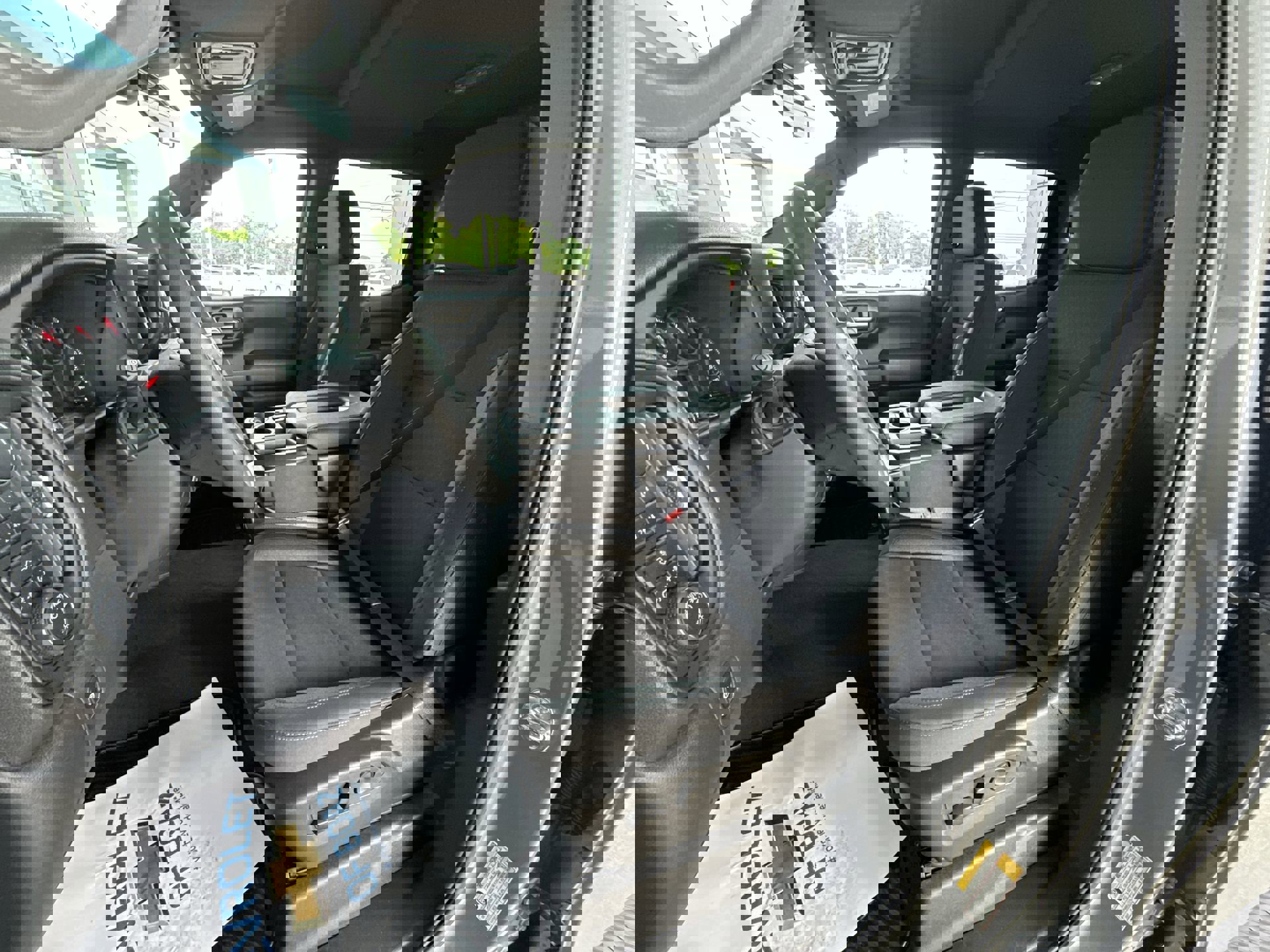 2025 Chevrolet Silverado 1500 Custom Trail Boss photo 18