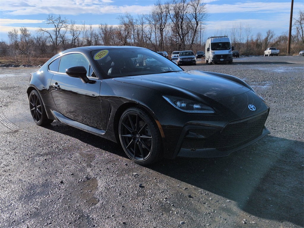 2023 Toyota GR86 Premium's photo