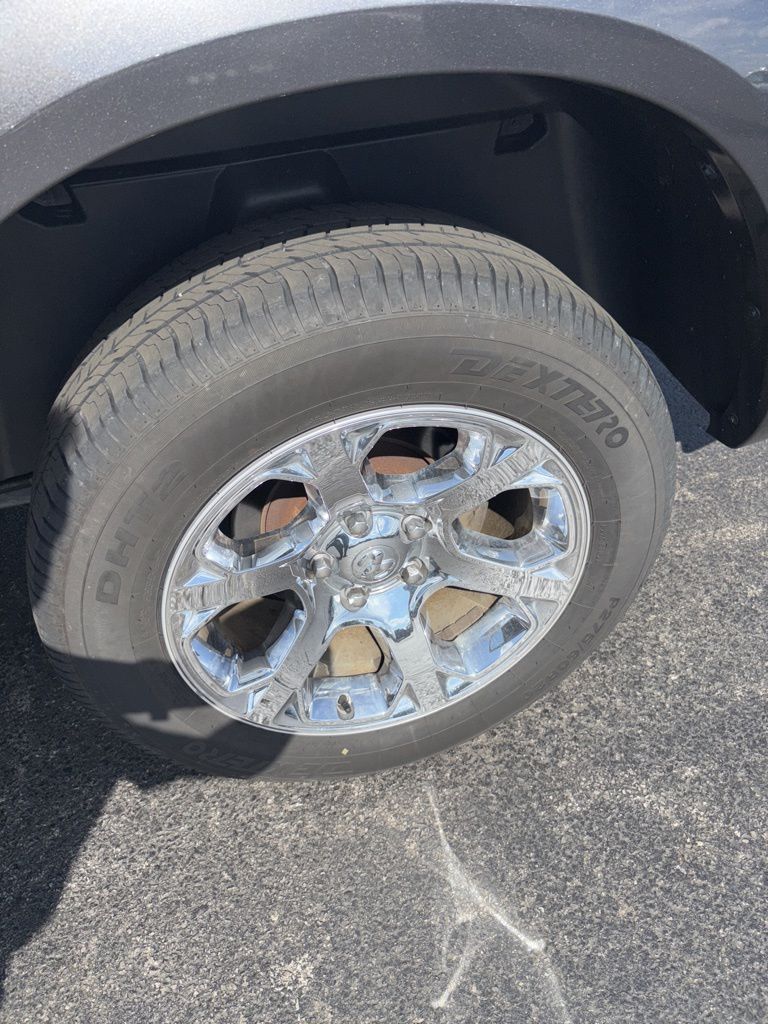2015 Ram 1500 Laramie photo 15