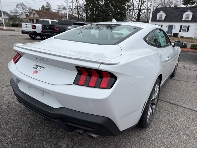 2025 Ford Mustang GT Premium photo 3