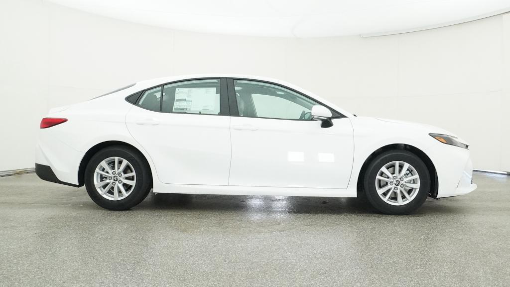 2026 Toyota Camry LE photo 26