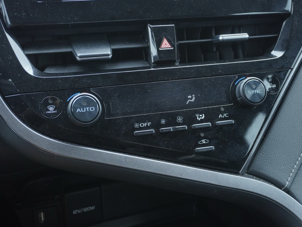 2023 Toyota Camry SE photo 15