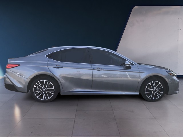 2025 Toyota Camry XLE photo 6