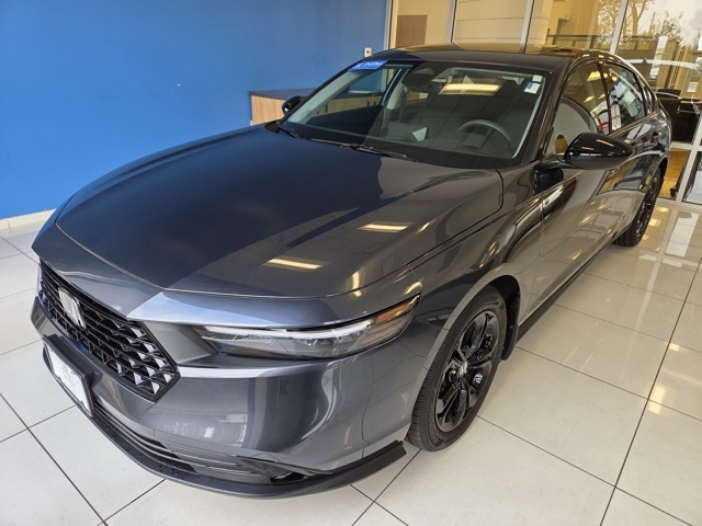 2025 Honda Accord SE's photo