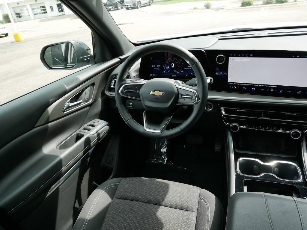2024 Chevrolet Traverse photo 11