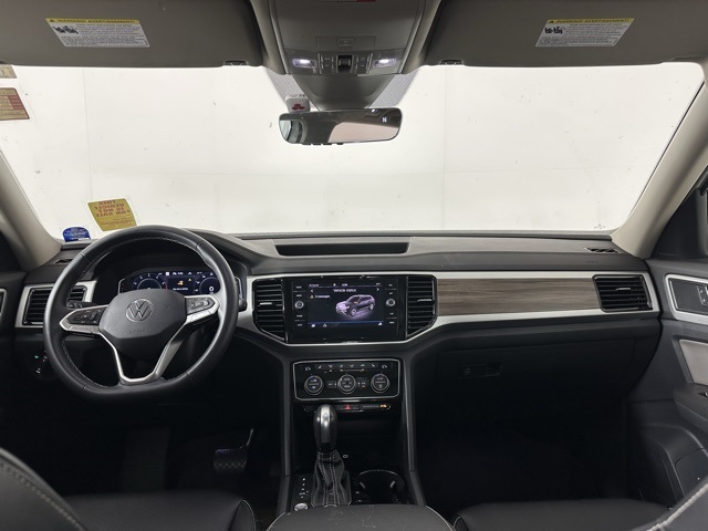 2022 Volkswagen Atlas SEL photo 13