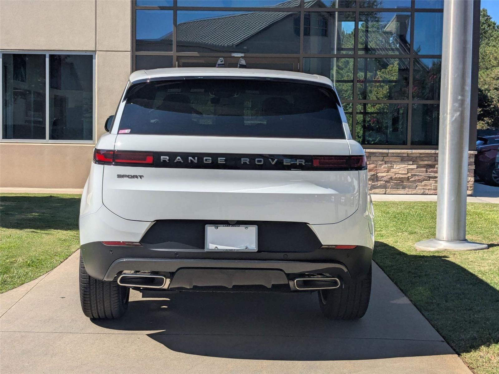 2025 Land Rover Range Rover Sport SE photo 6