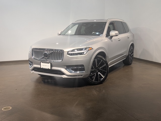 2024 Volvo XC90 Plus's photo