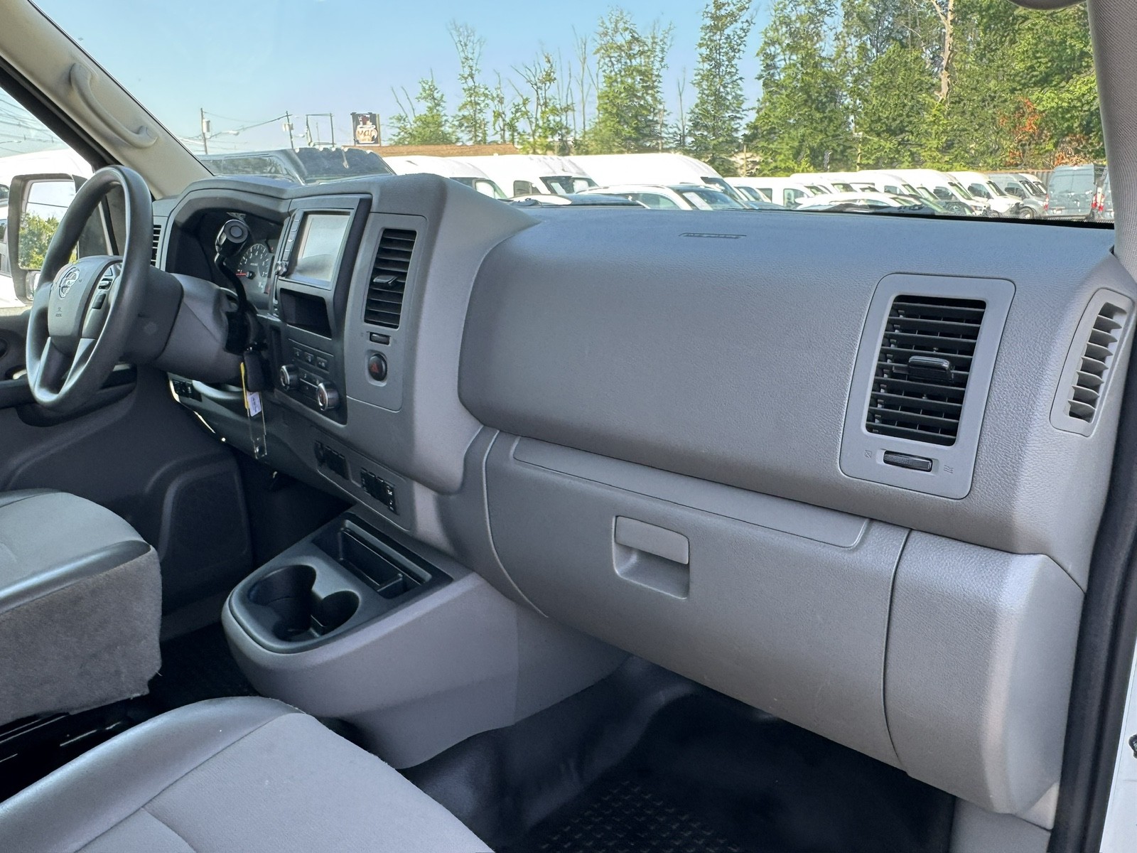 2020 Nissan NV1500 photo 30