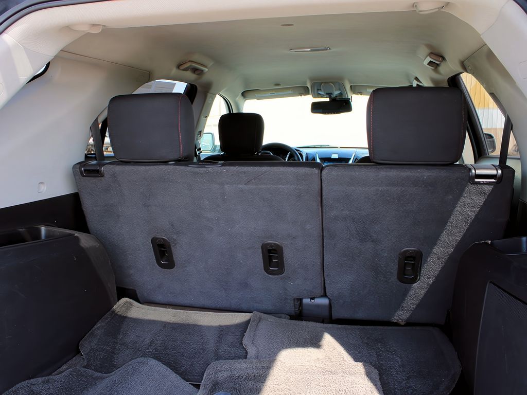 2011 Chevrolet Equinox photo 9