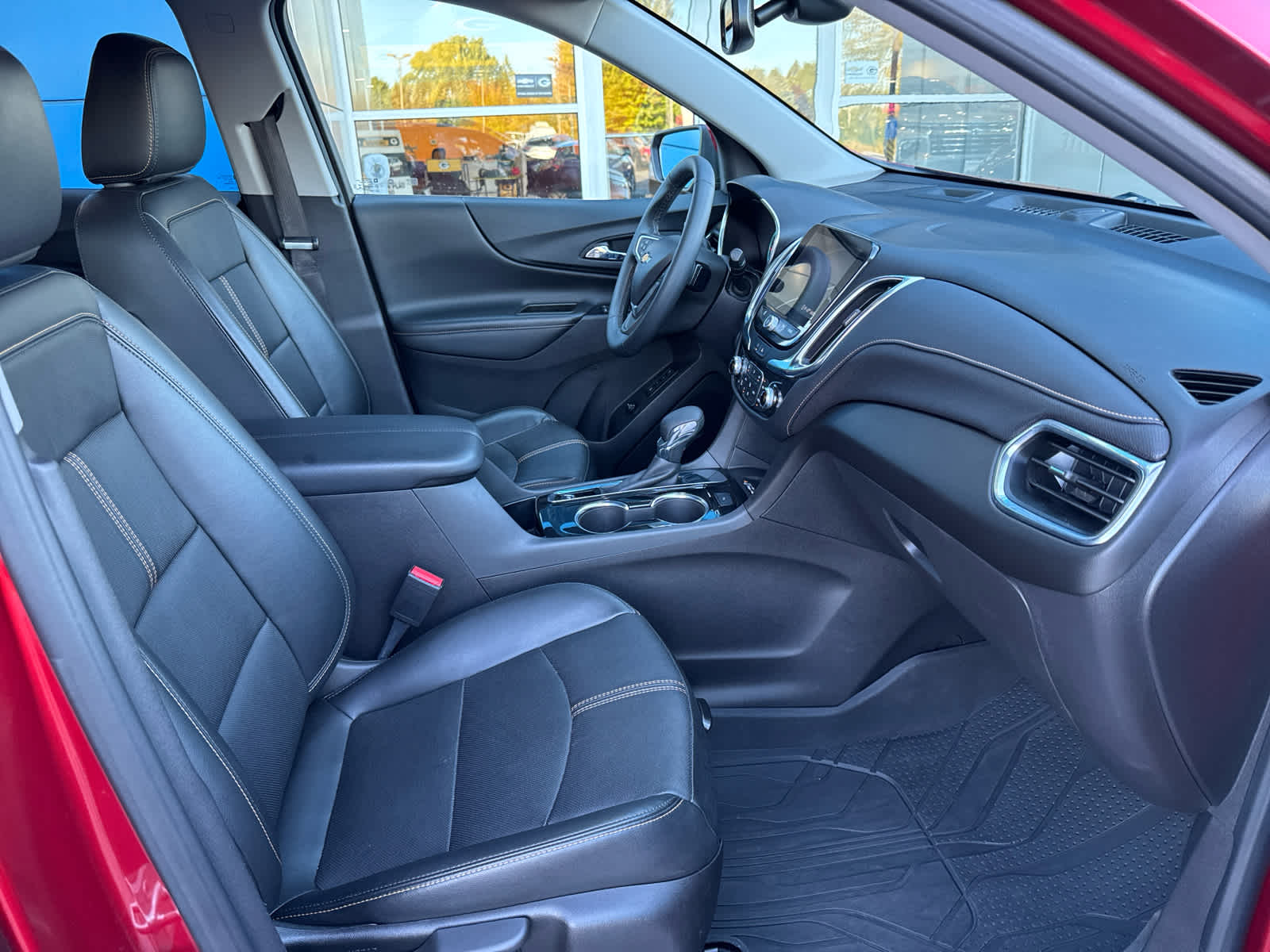 2023 Chevrolet Equinox Premier photo 3