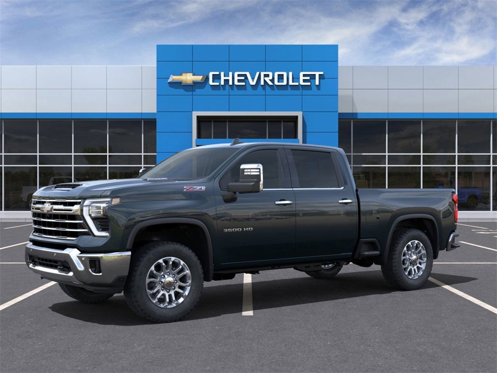 2025 Chevrolet Silverado 3500HD LTZ photo 2
