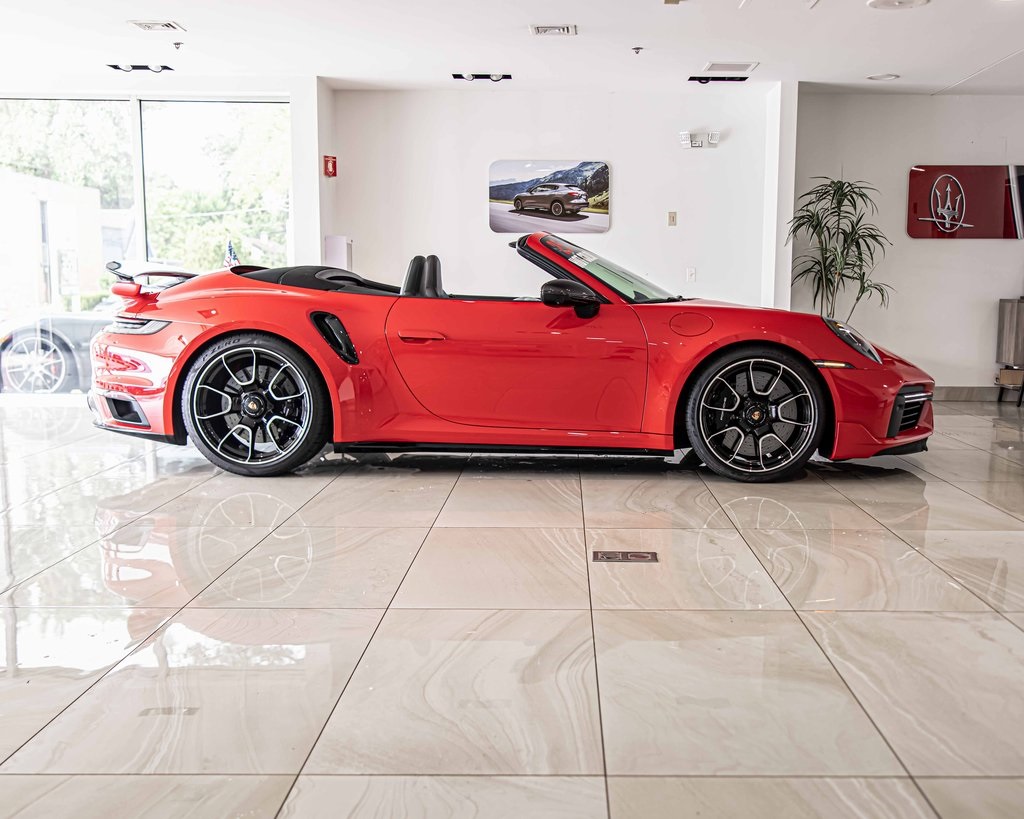 2025 PORSCHE 911 - Image 10