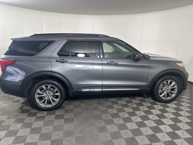 Used 2022 Ford Explorer XLT with VIN 1FMSK8DH9NGC33757 for sale in Shakopee, Minnesota