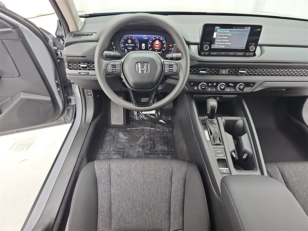 2025 Honda Accord SE photo 18