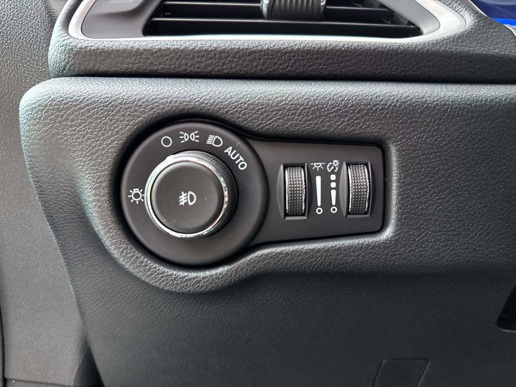 2026 Chrysler Pacifica photo 26
