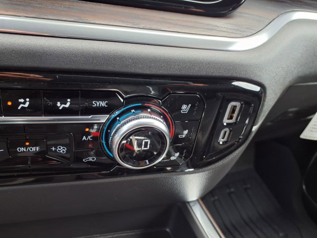 2025 Gmc Sierra SLT photo 8