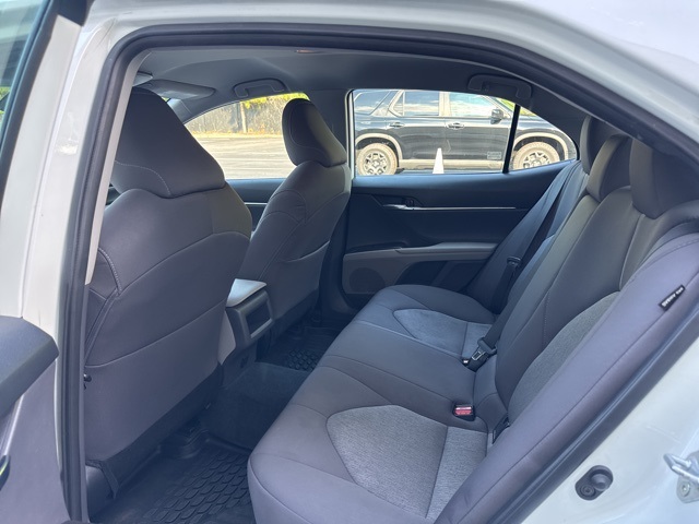 2023 Toyota Camry LE photo 6