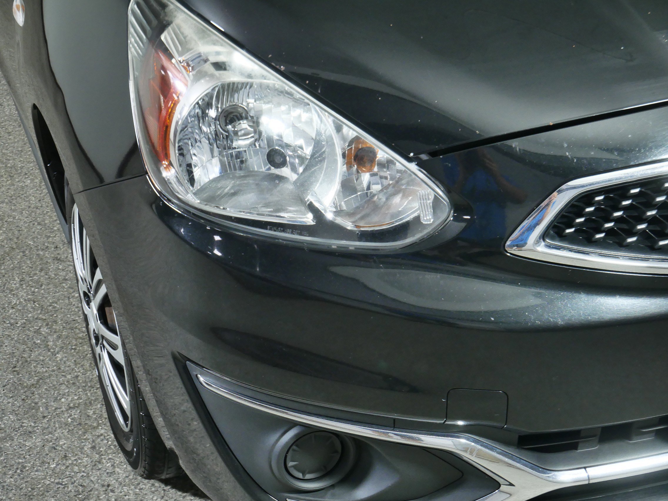 2017 Mitsubishi Mirage ES photo 16