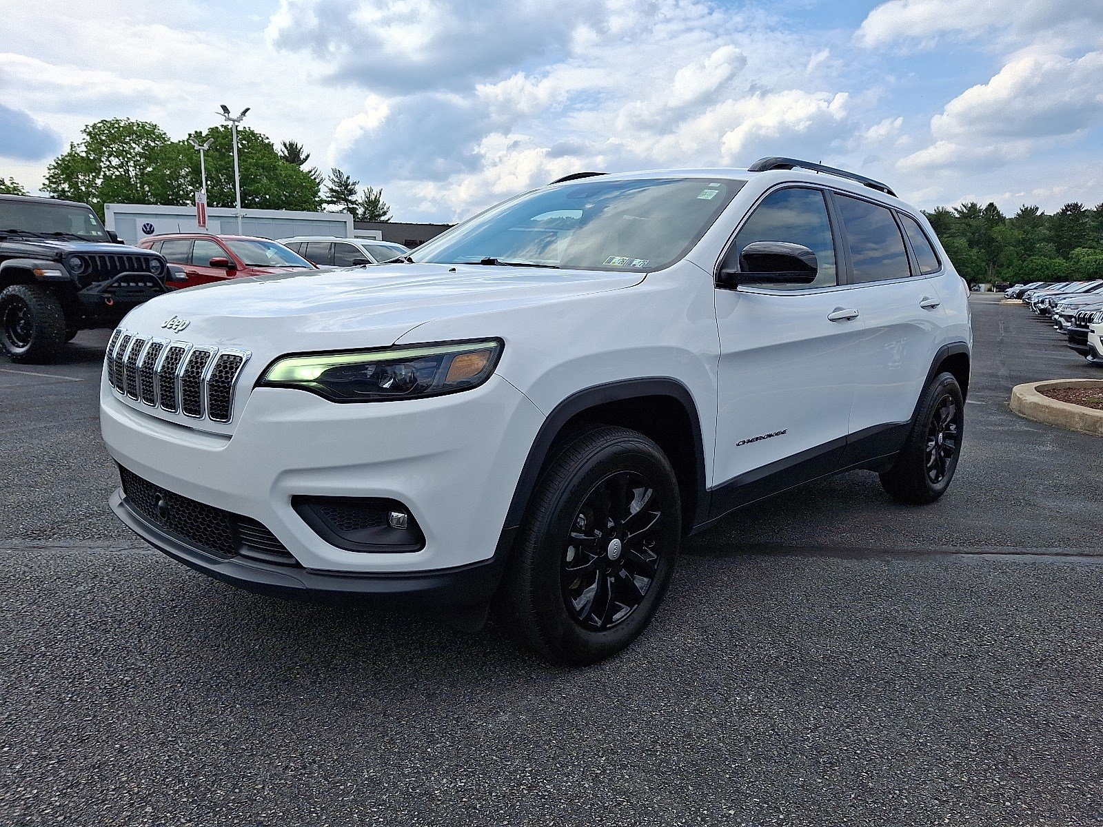 2022 Jeep Cherokee Latitude Lux photo 3