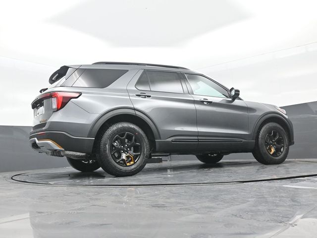 2026 Ford Explorer photo 4