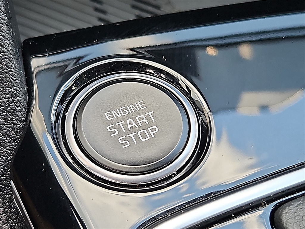 2025 Kia Sportage EX photo 23