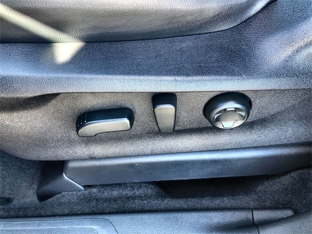 2024 Subaru Ascent Limited photo 3