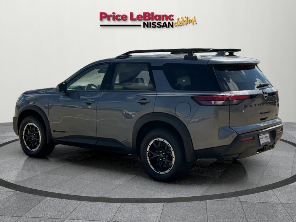 2025 Nissan Pathfinder Rock Creek photo 3