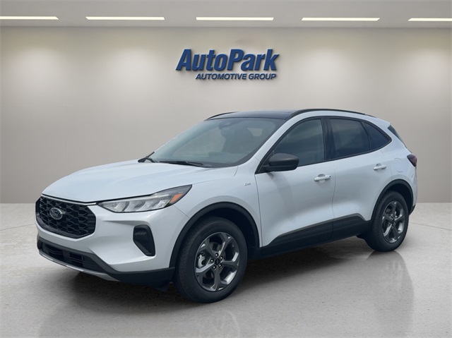 2025 Ford Escape ST-Line photo 3