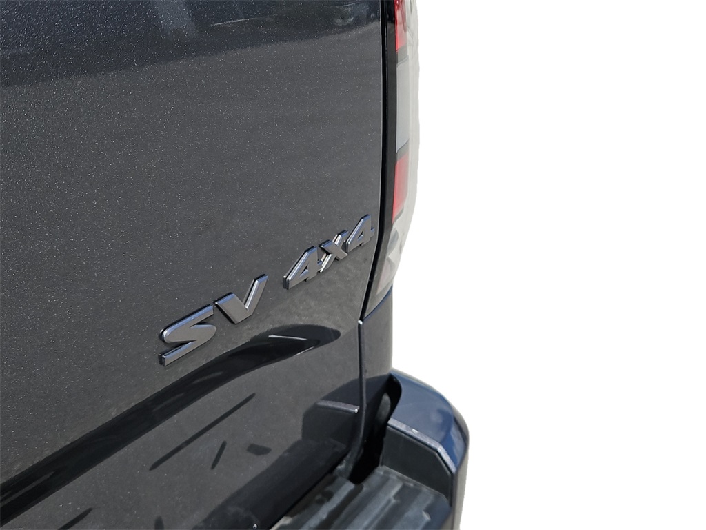 2022 Nissan Frontier Crew Cab photo 14