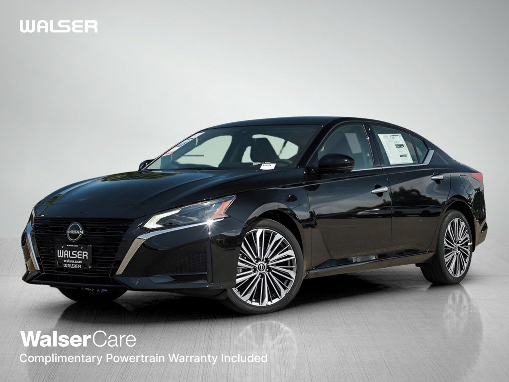2025 Nissan Altima SL's photo