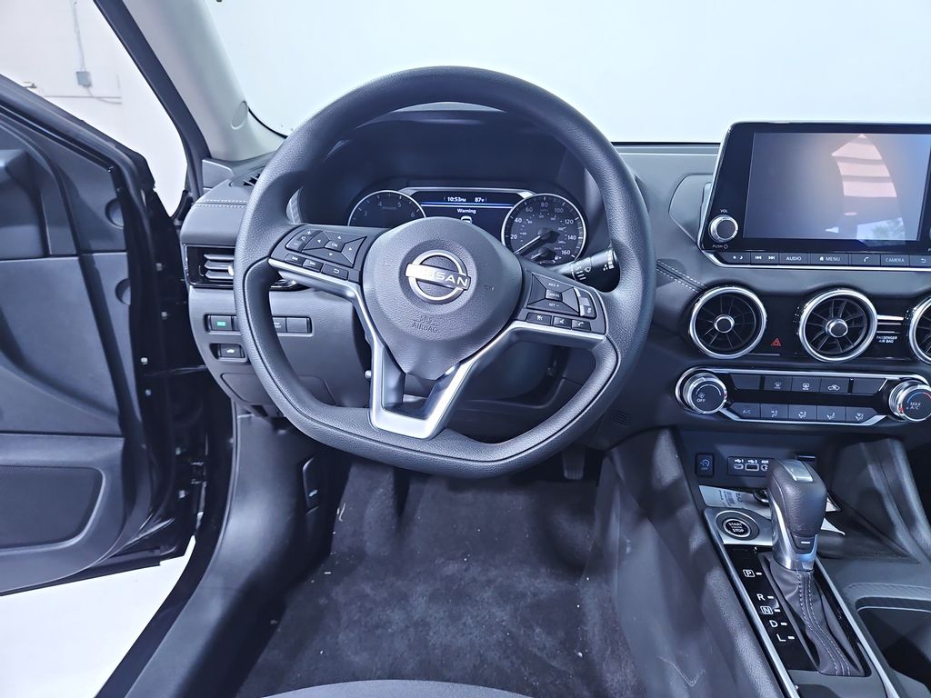 2025 Nissan Sentra SV photo 13