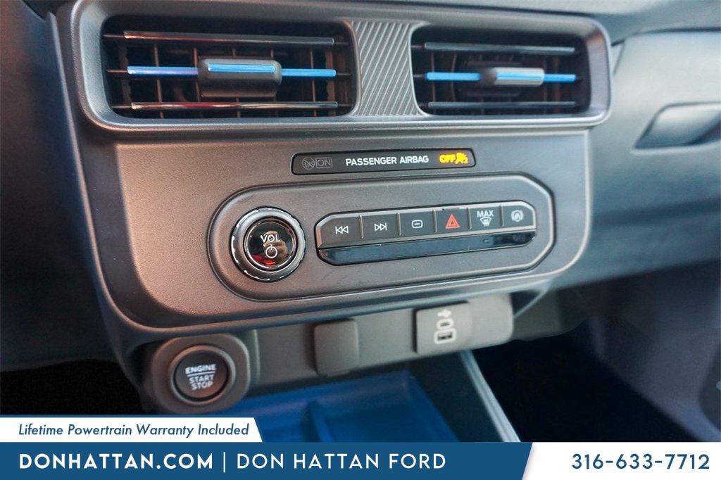 2025 Ford Maverick XLT photo 8